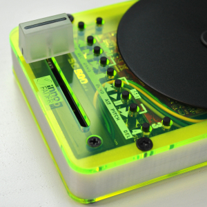 SC500 Digital Scratch Instrument Fluorescent Green